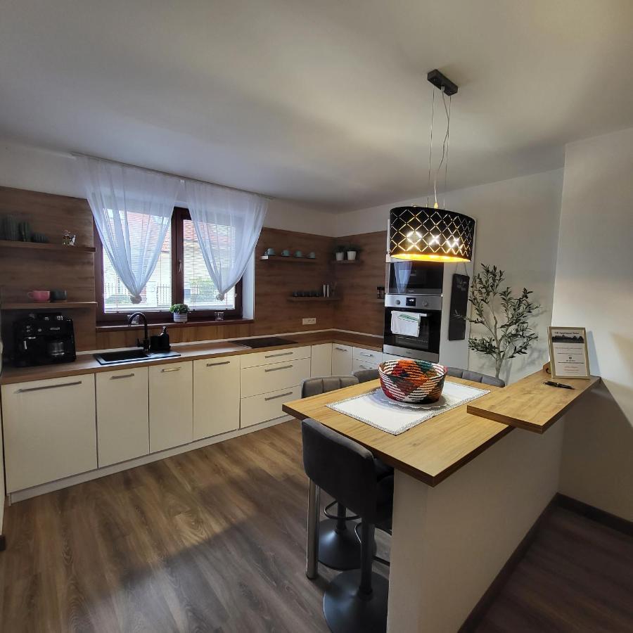 Oli Apartments Senec Luaran gambar